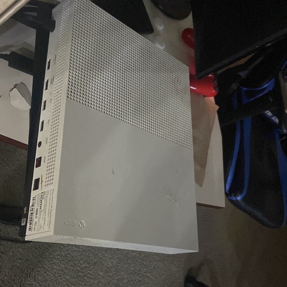 Xbox one s - Picture 3 of 3